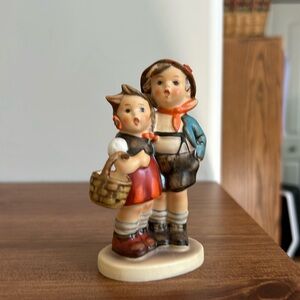 Hummel. Hansel & Gretel. 4 1/4”  Excellent condition!